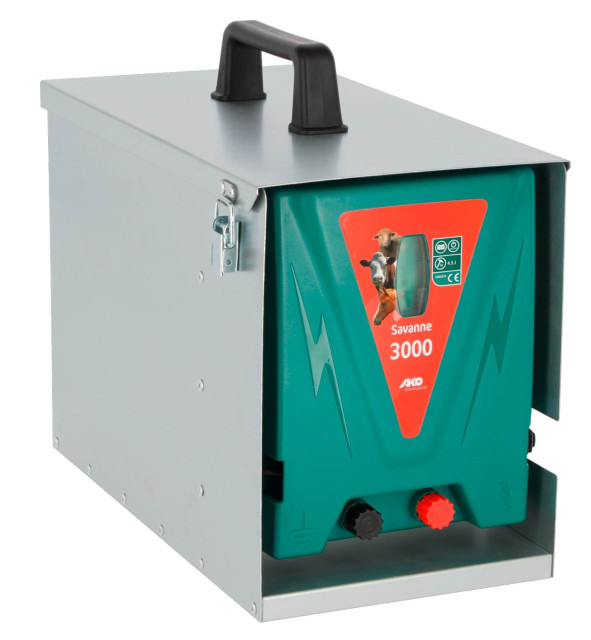 Електризатор акумуляторний Savanne 3000, для коней, ВРХ, овець і кіз, 4.5 J, 12 V, AKO